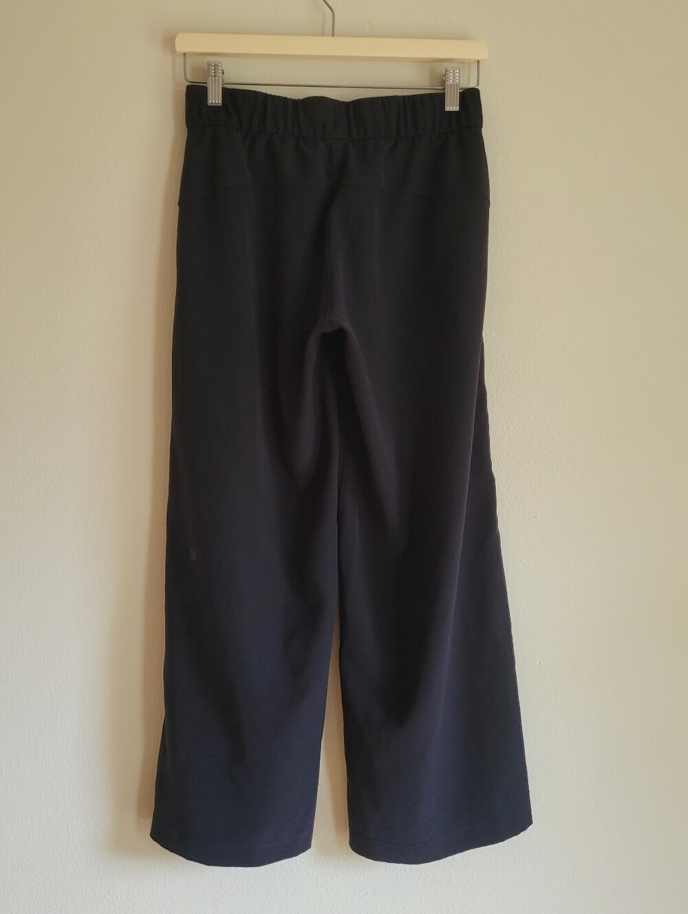Lululemon Womens Pants On The Fly Wide Leg 7/8 Stretch Athleisure Black Size 4 - Picture 3 of 4